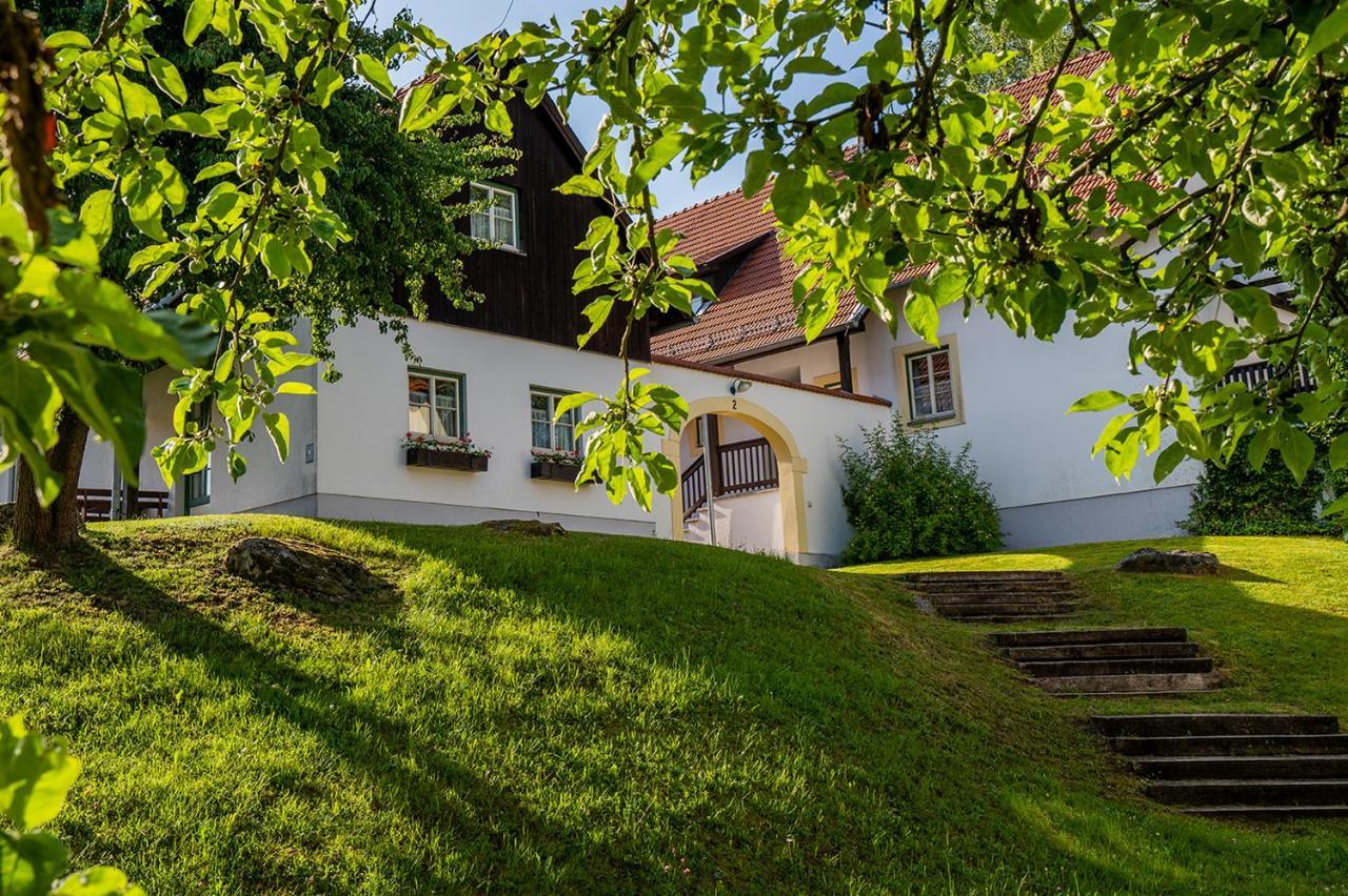 Theater- Und Feriendorf Koenigsleitn Gmbh Hotel Litschau Exterior foto