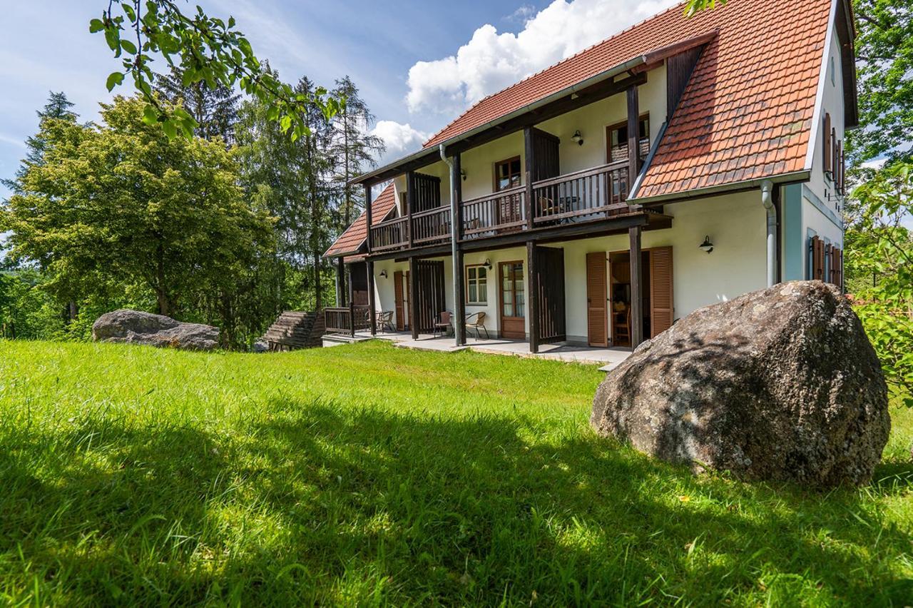 Theater- Und Feriendorf Koenigsleitn Gmbh Hotel Litschau Exterior foto