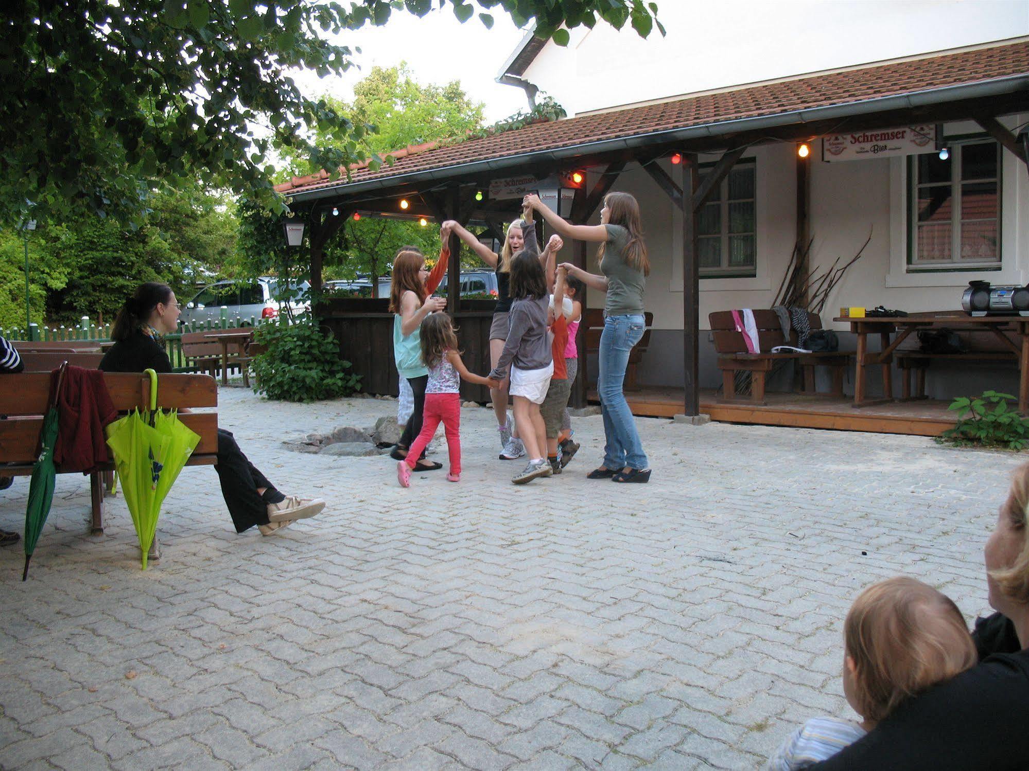 Theater- Und Feriendorf Koenigsleitn Gmbh Hotel Litschau Exterior foto